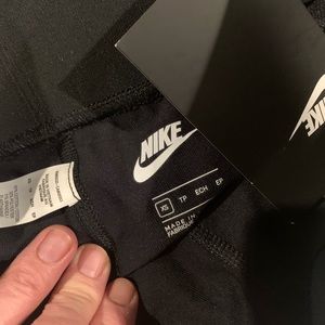 Nike Pants - Nike leggings Nike Pants - Nike leggings